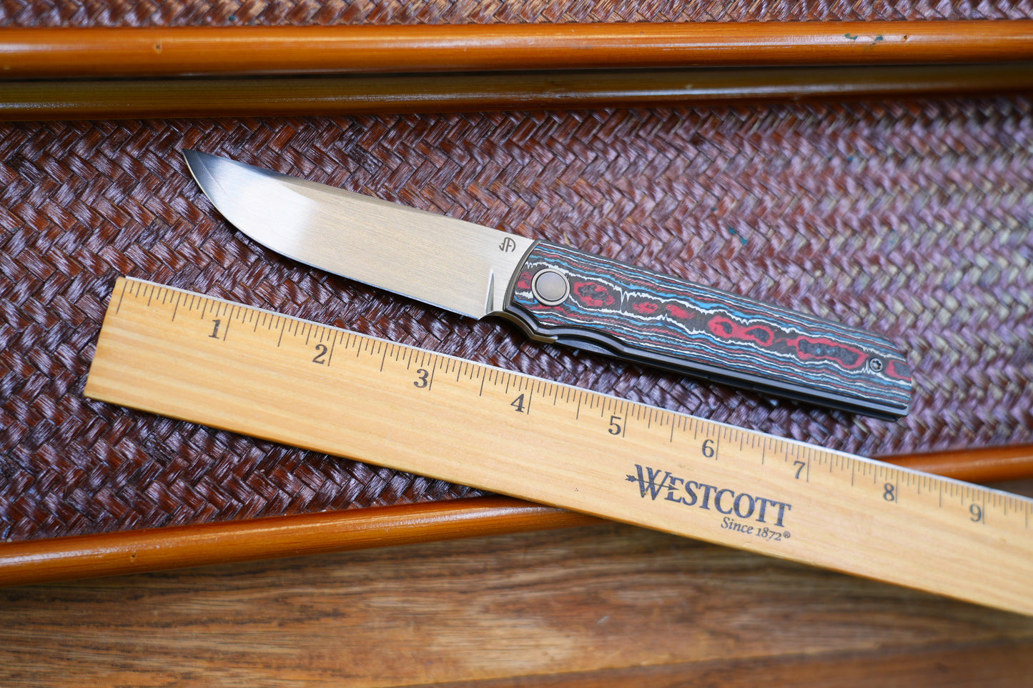 2412-RDBL Clip Point Hand-brushed finish