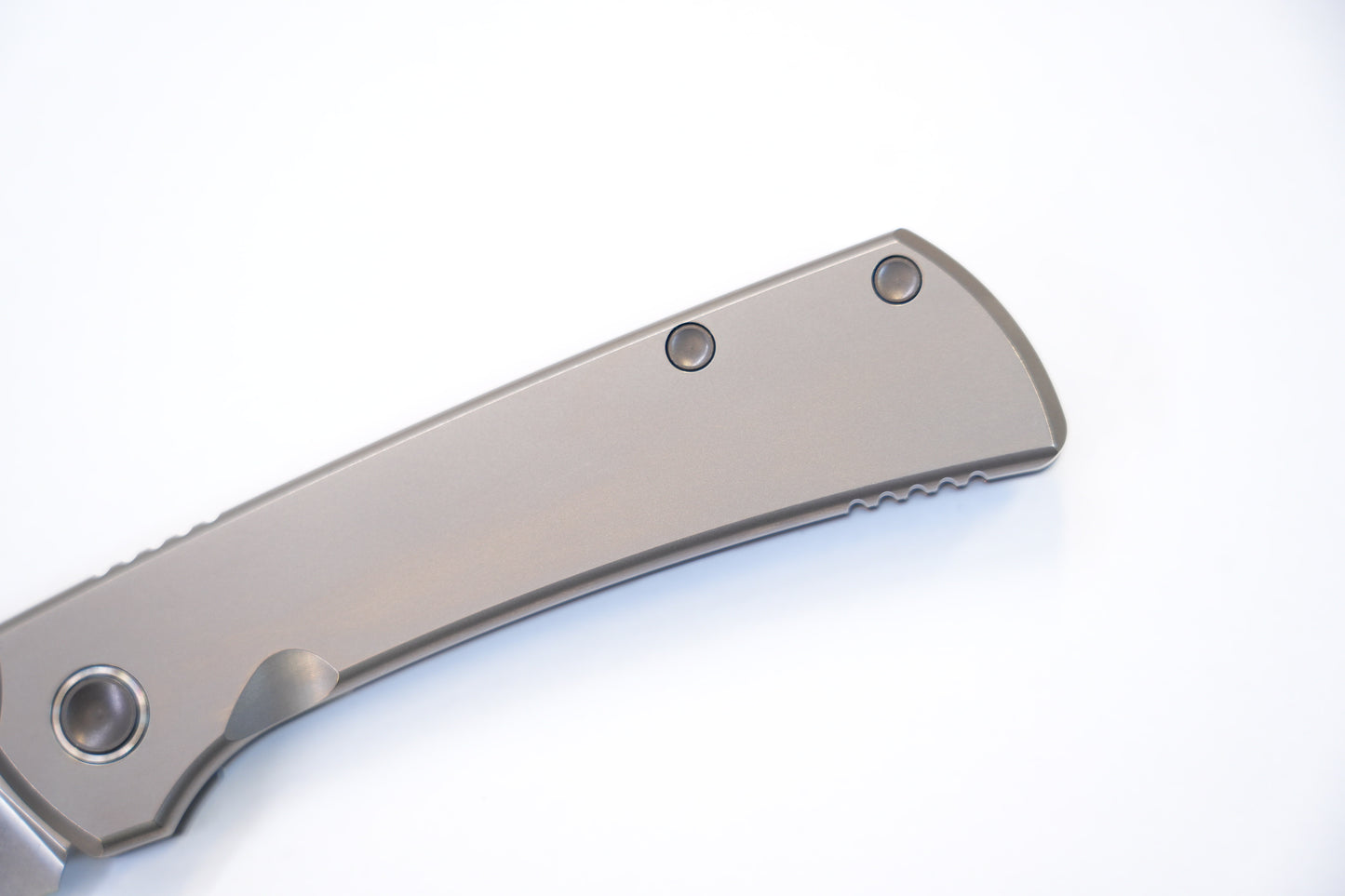 new "Ultra" Titanium handle Pocket Knife Quick-Open Design