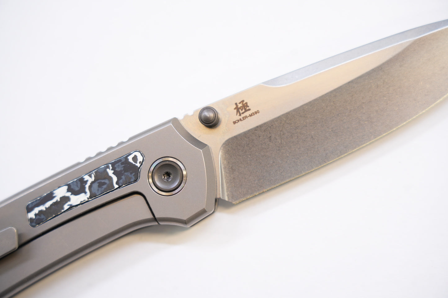 new "Ultra" Titanium handle ceramic carbon Pocket Knife Quick-Open Design