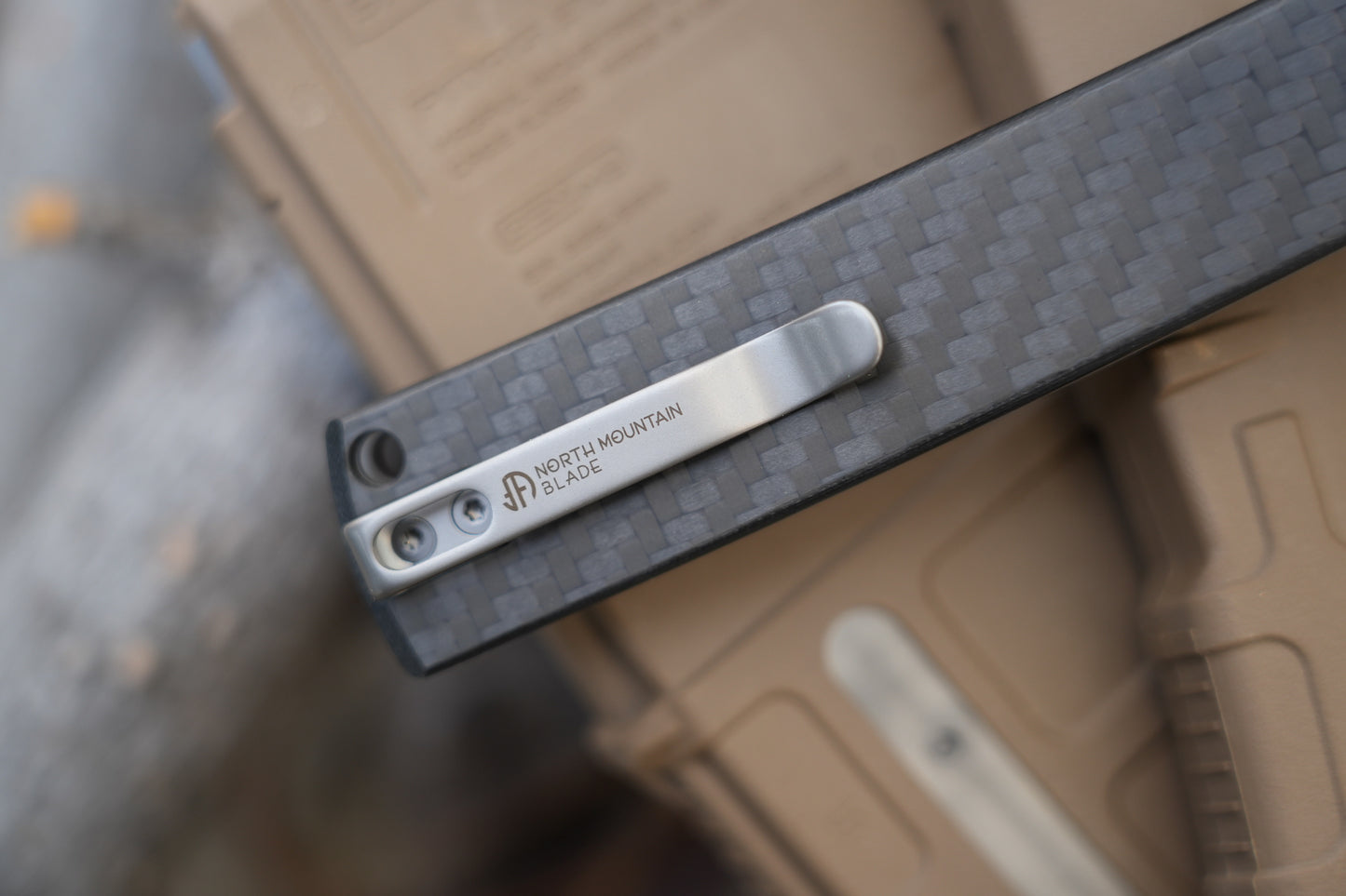 KAIKEN 2502-CF 3K Carbon Fiber +Black G10 Classic Japanese style tactical folding knife