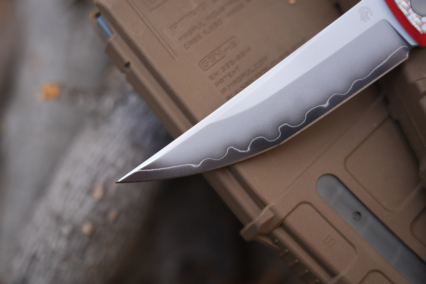 KAIKEN 2502-CFRD Silver Carbon Fiber + Red G10 Classic Japanese style tactical folding knife