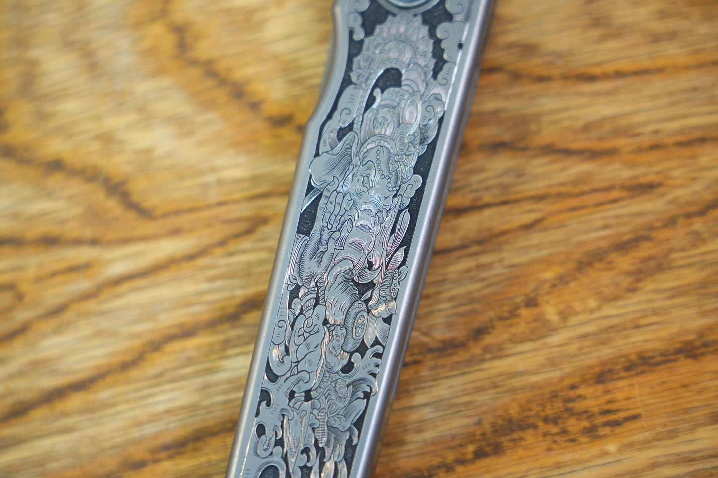 【CHOP】Hand Carved Titanium Handle VEGAS Forged Damascus