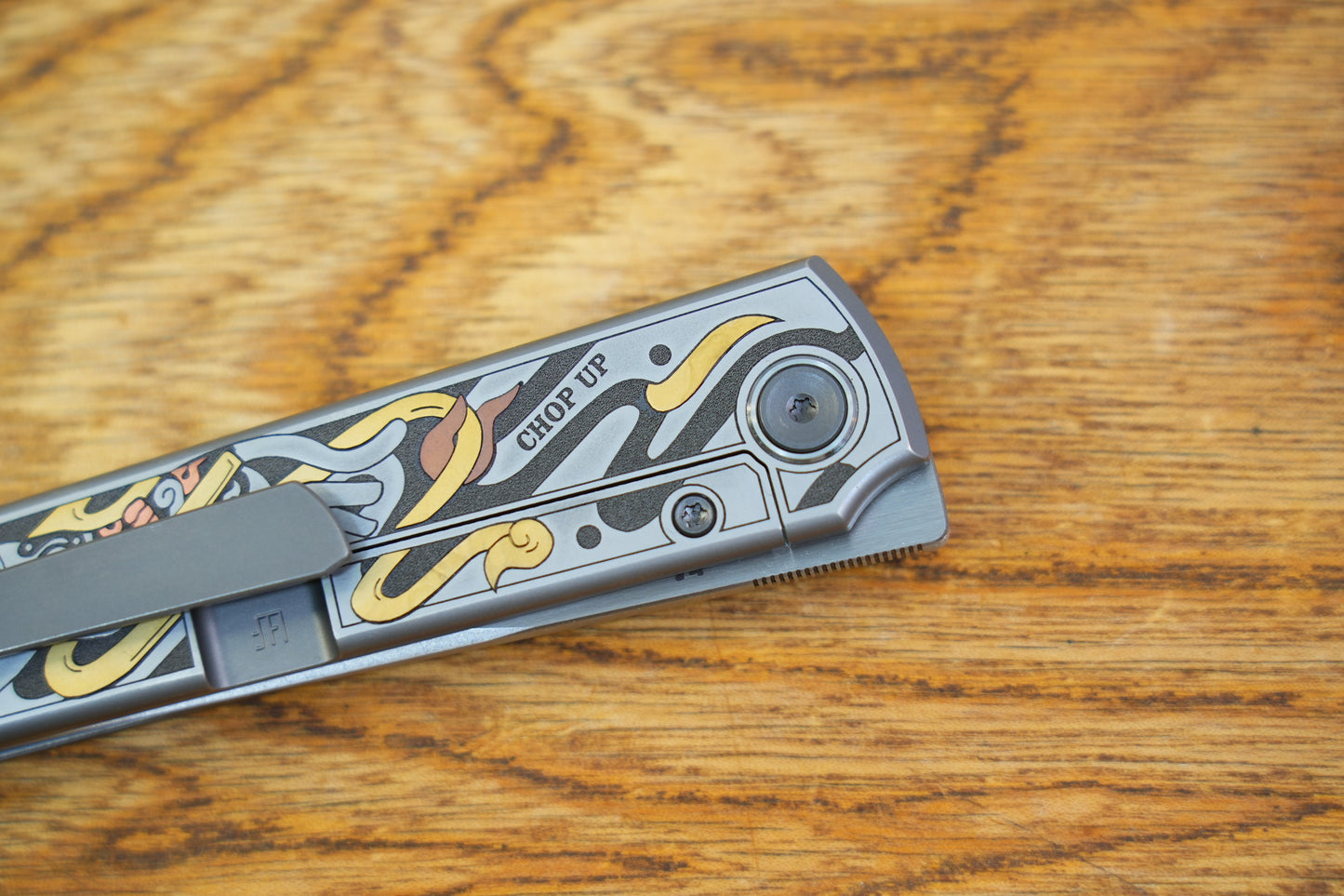 【CHOP】M390 Titanium Inlaid copper carving Japanese Tengu and Samurai Cat