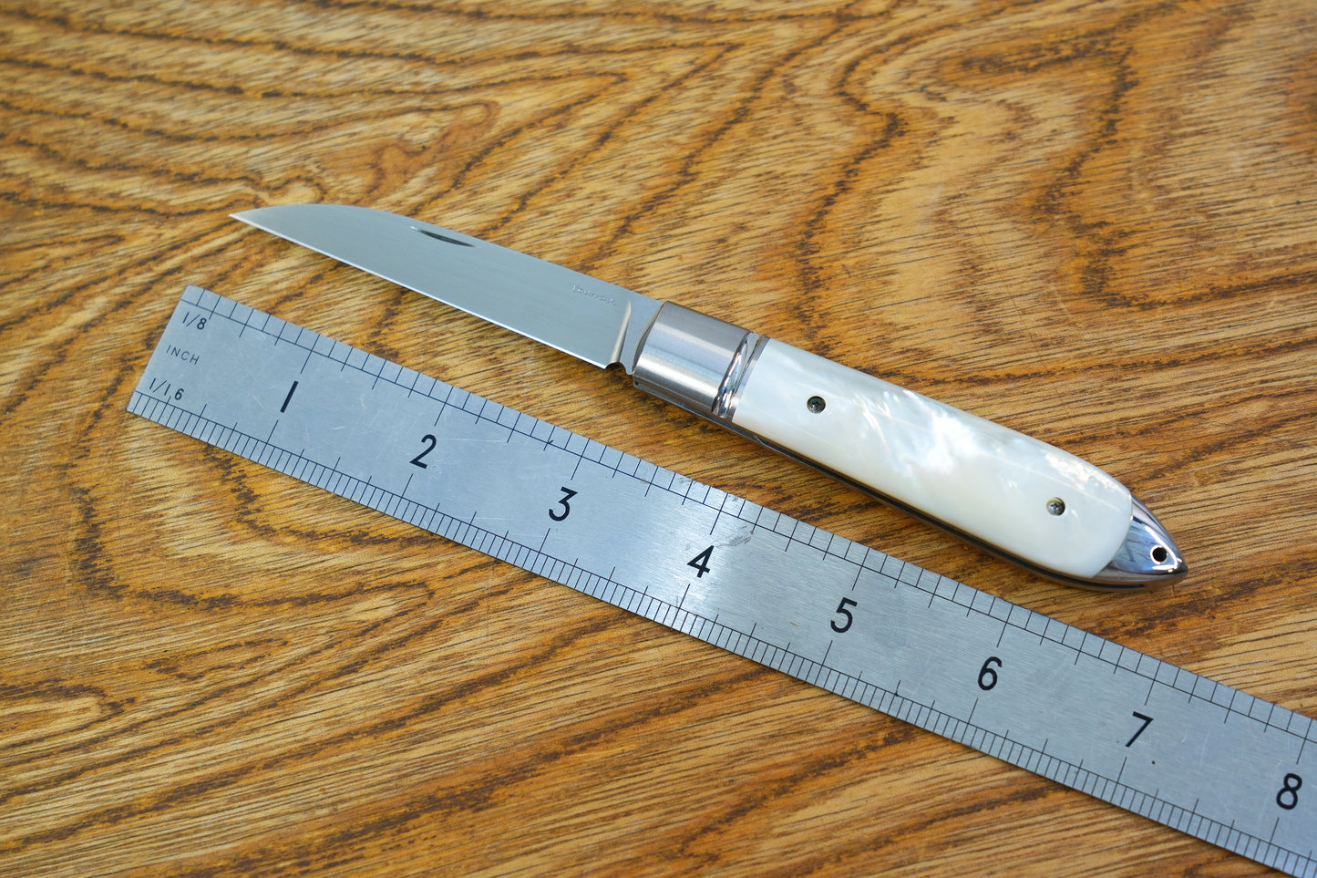【Eagle claw】M390 Steel frame Mother of Pearl Handle Handcrafted Non-lock