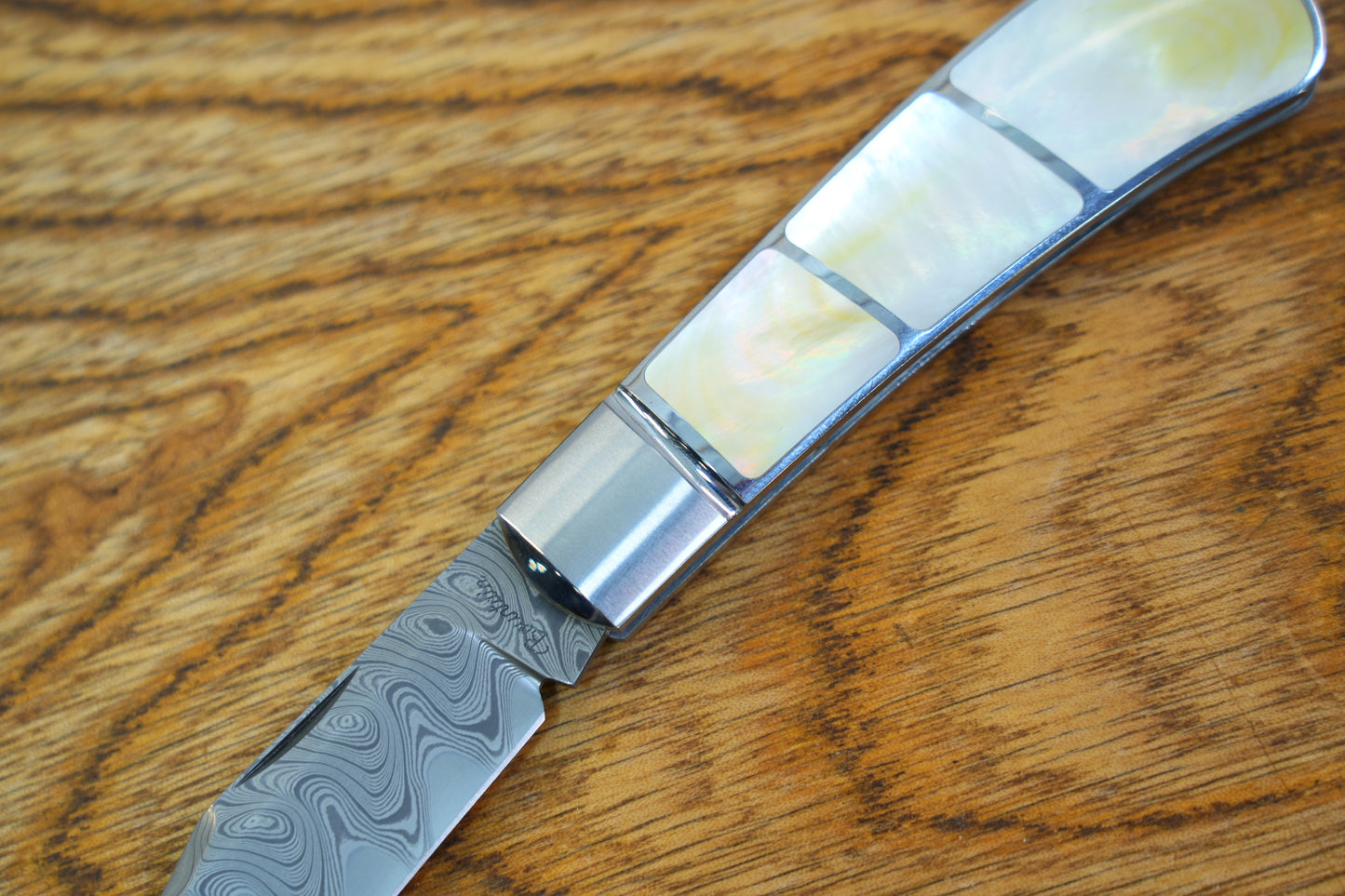 【Lanny】Like high-end jewelry, three-layer Damascus made in the United States, steel handle, inlaid with six pieces of high-quality mother-of-pearl