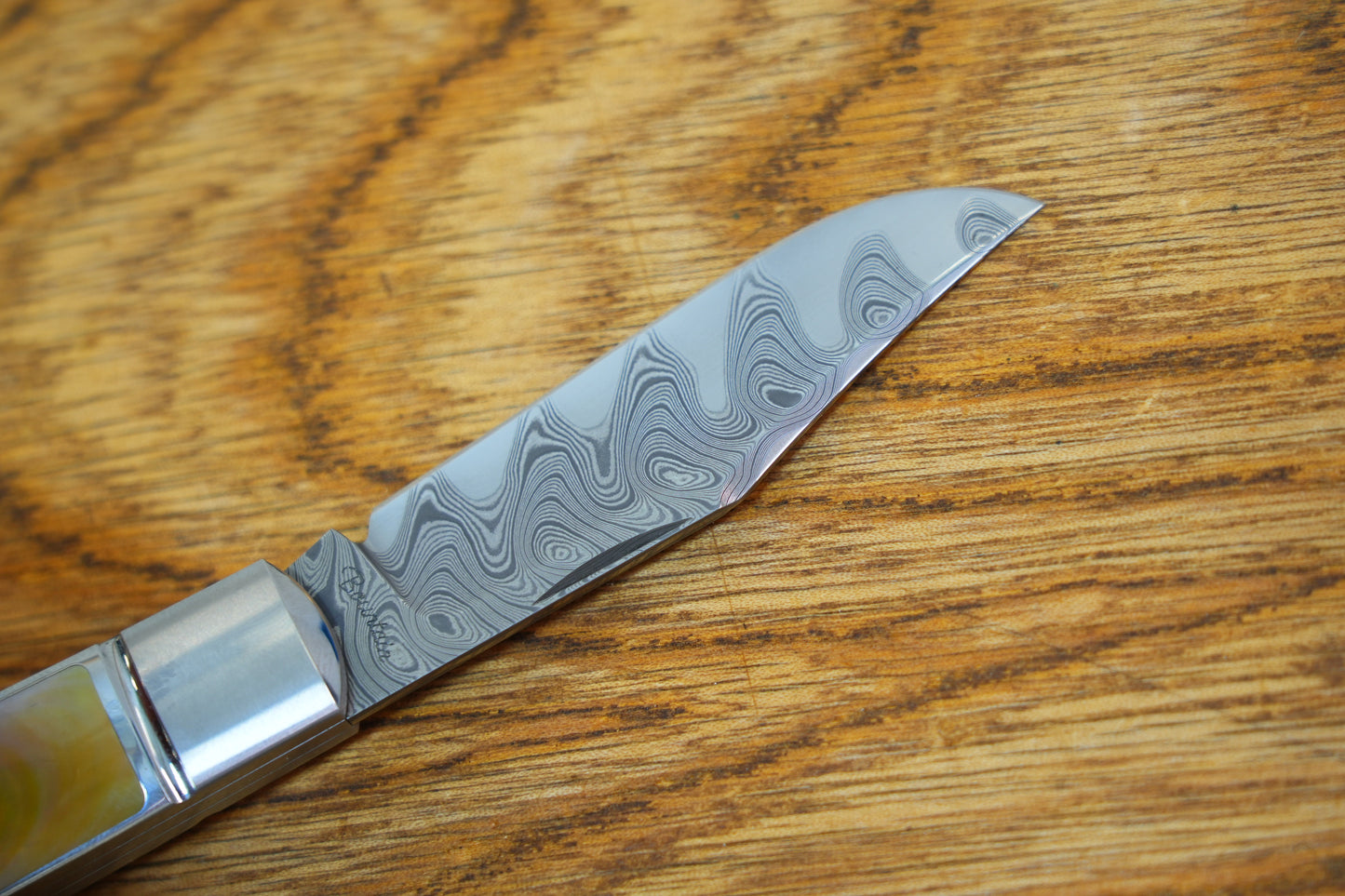 【Lanny】Like high-end jewelry, three-layer Damascus made in the United States, steel handle, inlaid with six pieces of high-quality mother-of-pearl