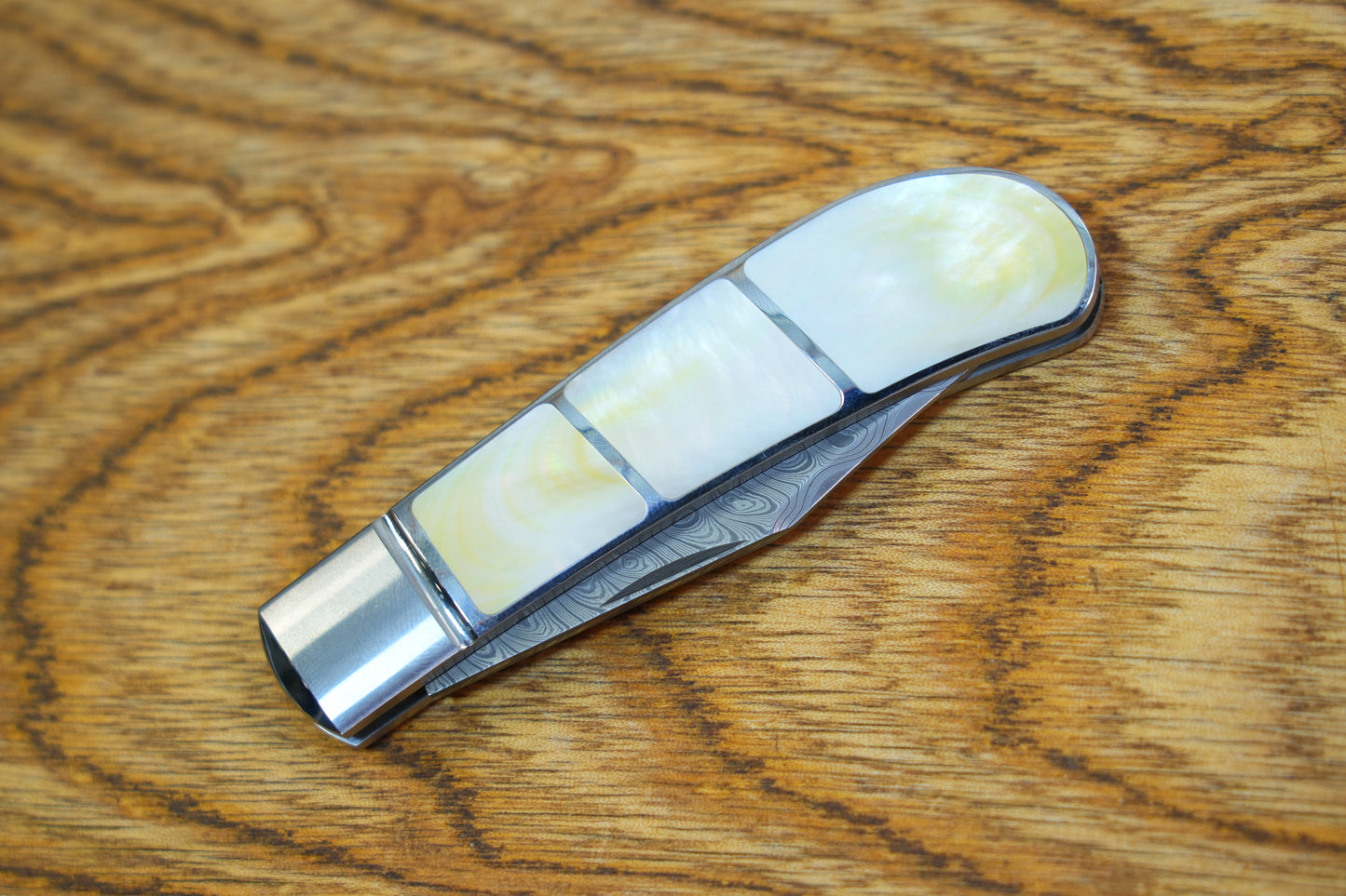 【Lanny】Like high-end jewelry, three-layer Damascus made in the United States, steel handle, inlaid with six pieces of high-quality mother-of-pearl