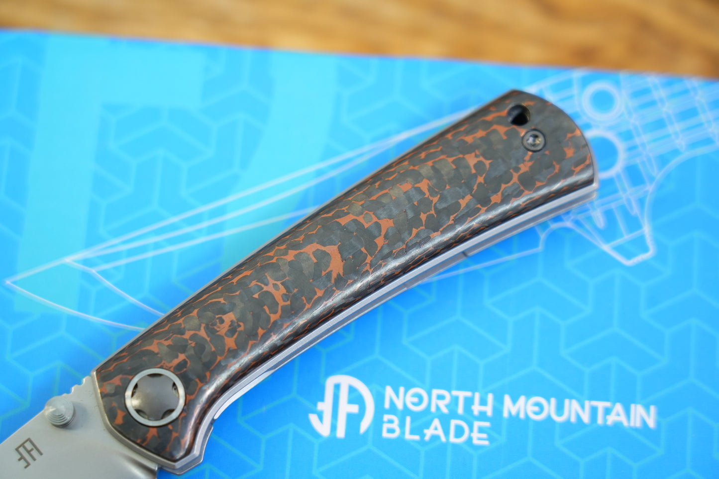 【Ultra】Copper Carbon Fiber ZDP-189 Pocket Knife Quick-Open Design
