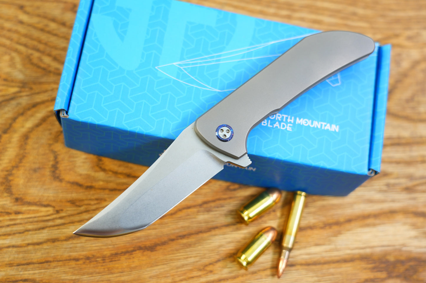 One-piece titanium handle