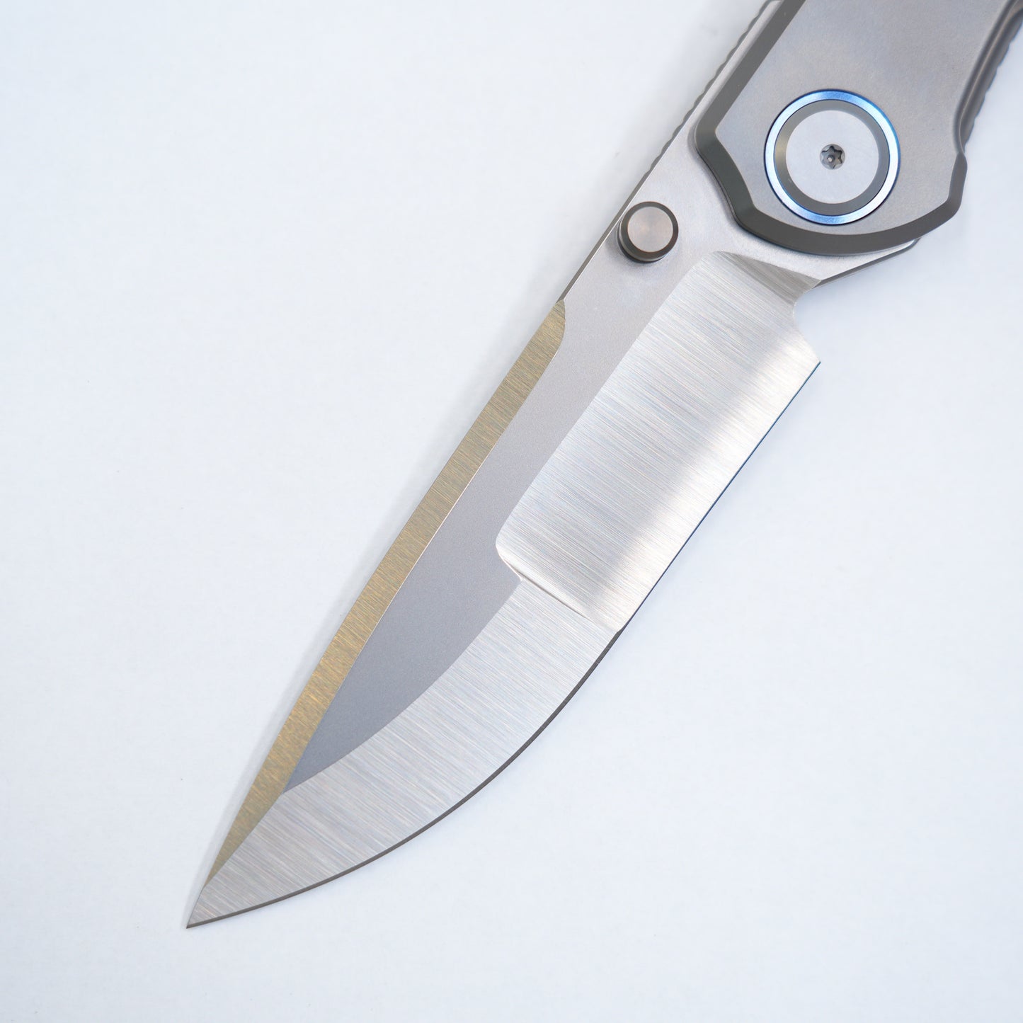 Maxace Peregrine II Folding Knife Sandblast Titanium Handle M390 Plain Edge M21A