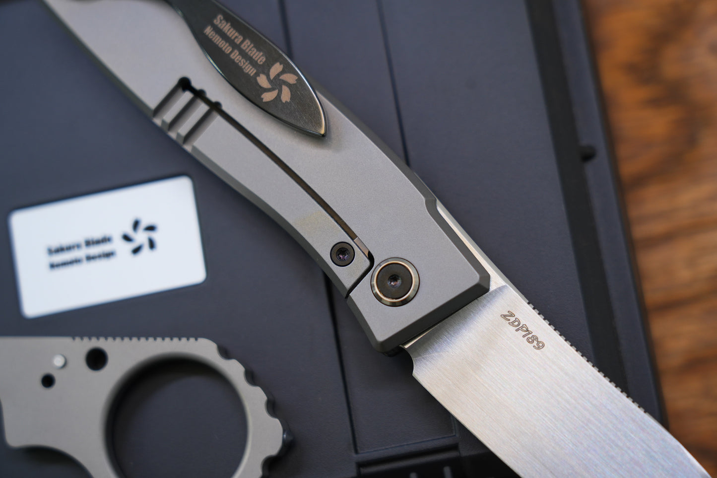 【Yaksha】A Nemoto Design ZDP-189 Hand-grinded zirconium mirror handle and clamp