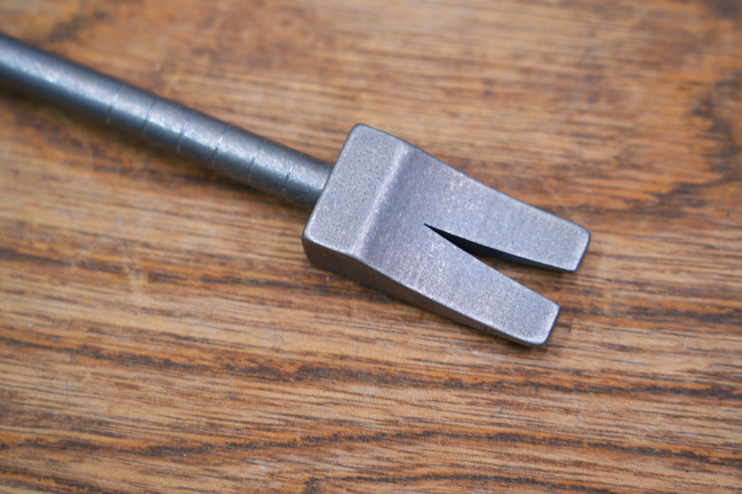 7" Titanium Hooligan Prybar Tool