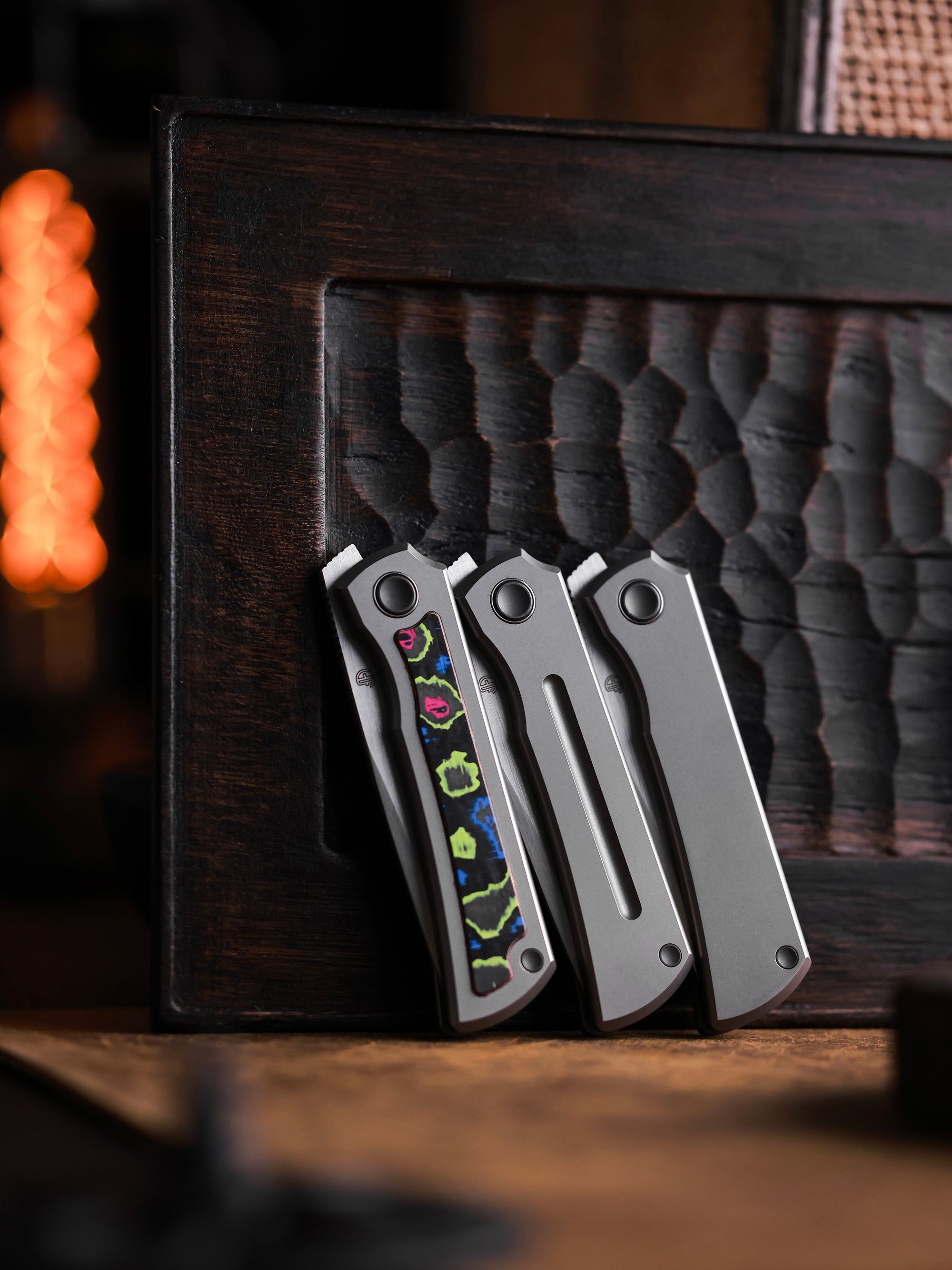 Moon 2526-Flat MINI Folding Knife Ti Handle M390 Blade hand