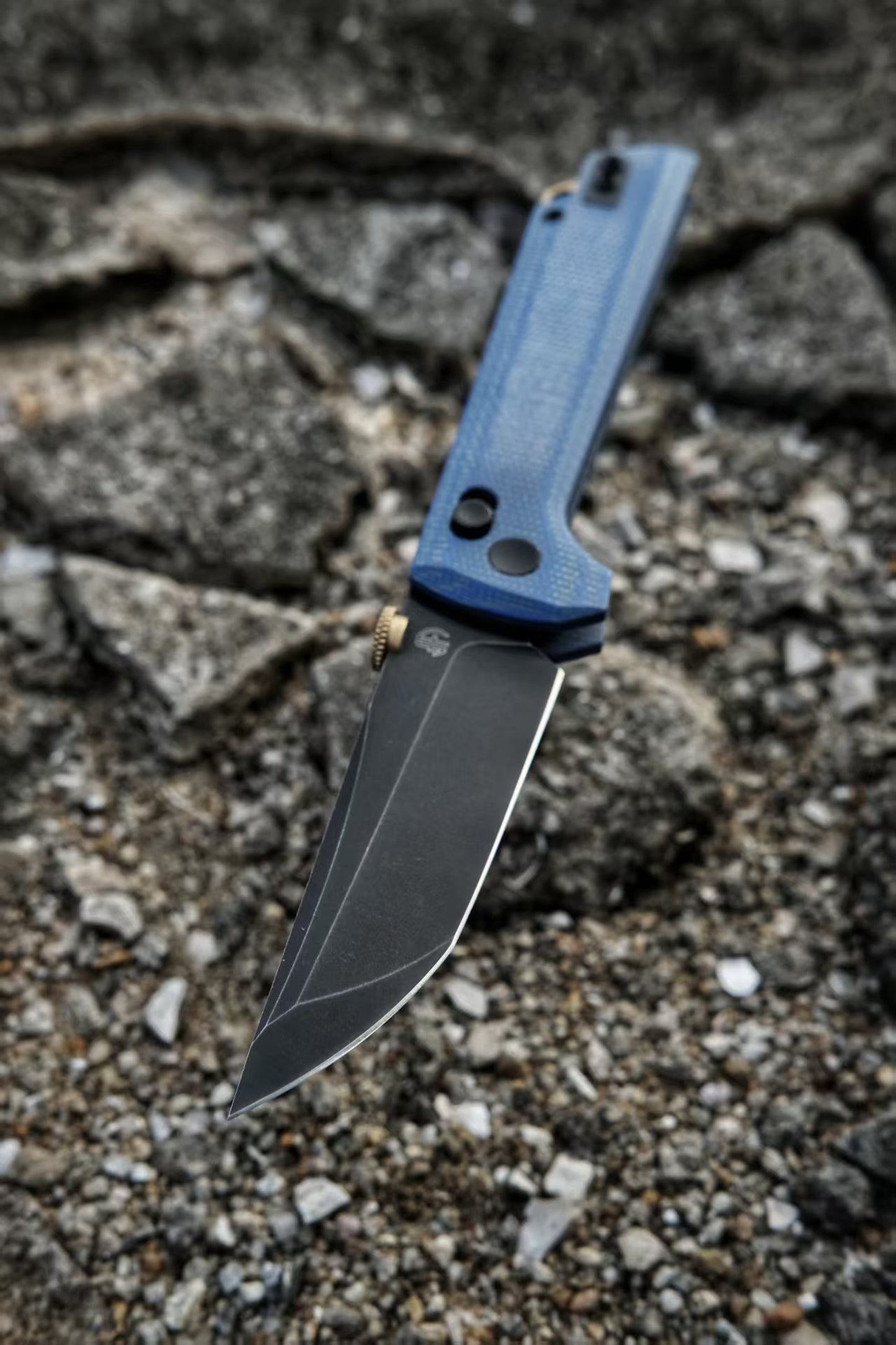 2406-BLMCT-D2BK Crossbar Lock Knife D2 Steel Japanese-style tactical folding knife
