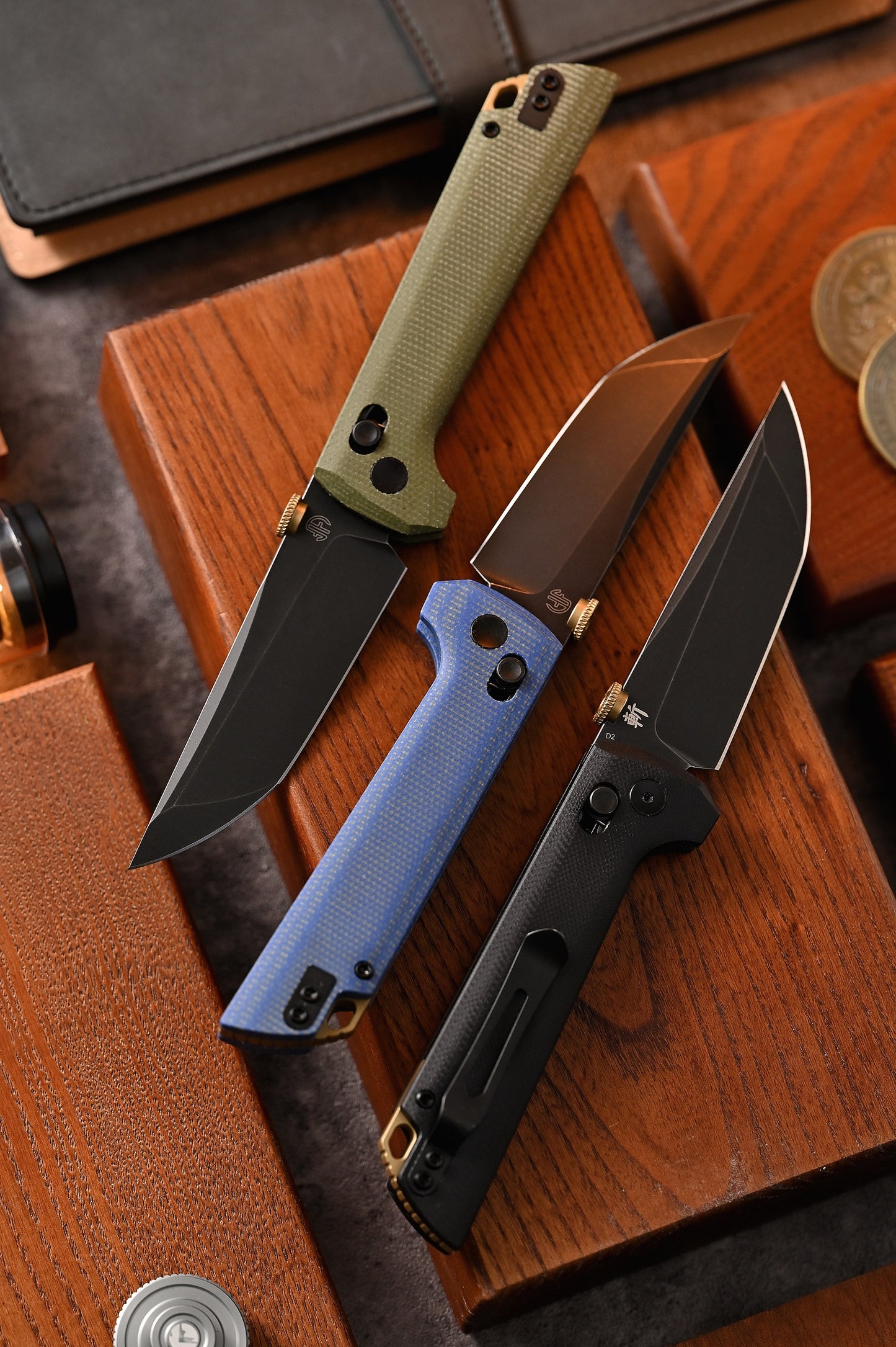 2406-GRMCT-D2BK Crossbar Lock Knife D2 Steel Japanese-style tactical folding knife