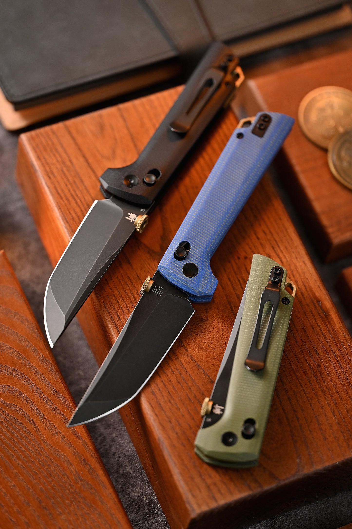 2406-BLMCT-D2BK Crossbar Lock Knife D2 Steel Japanese-style tactical folding knife