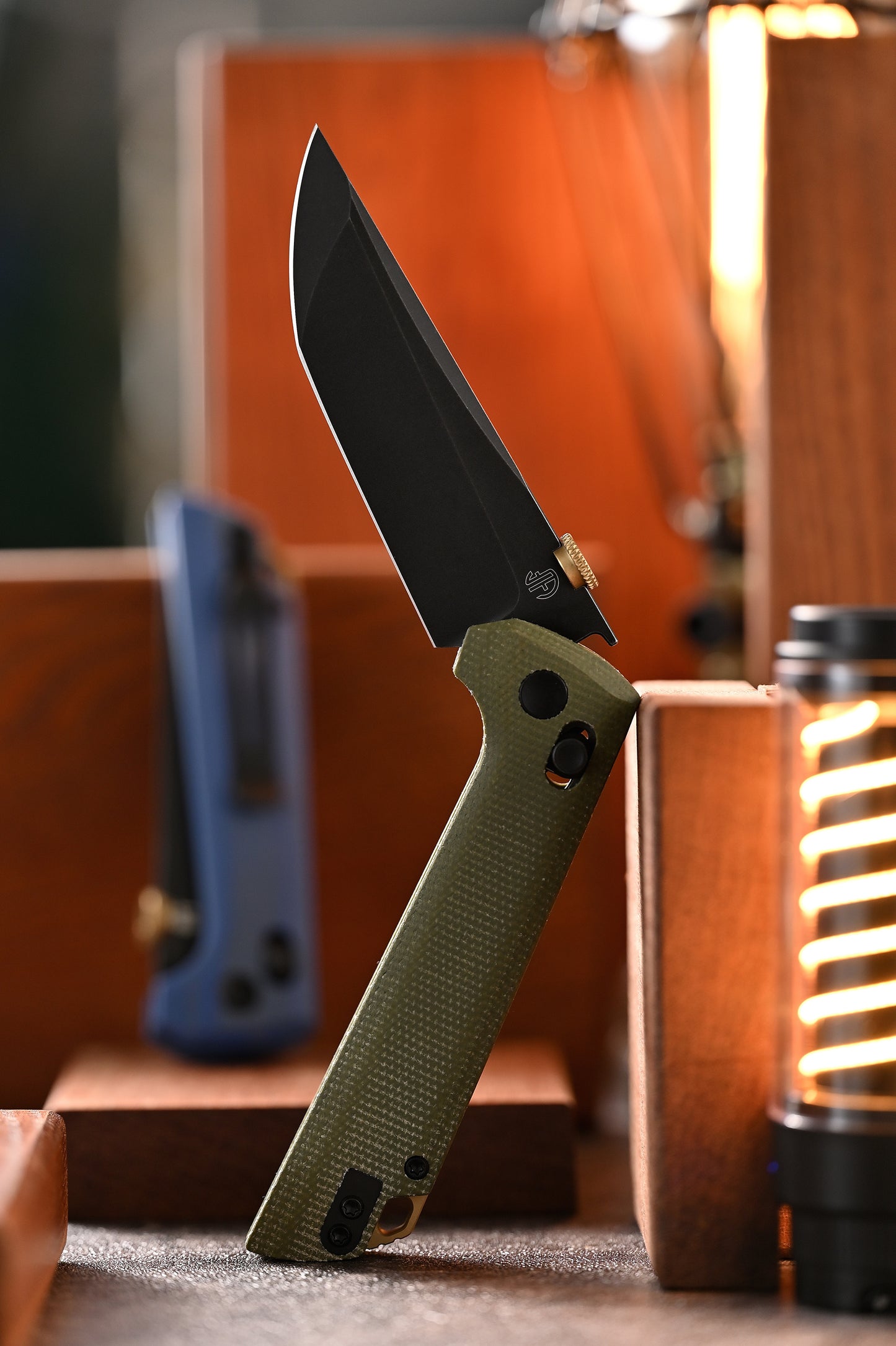 2406-GRMCT-D2BK Crossbar Lock Knife D2 Steel Japanese-style tactical folding knife