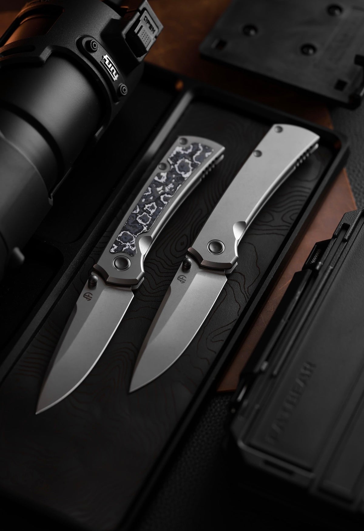 new "Ultra" Titanium handle ceramic carbon Pocket Knife Quick-Open Design