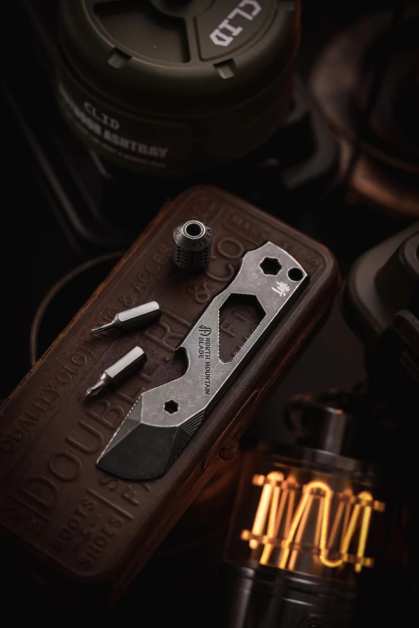 Titanium crowbar multi-tool chop design