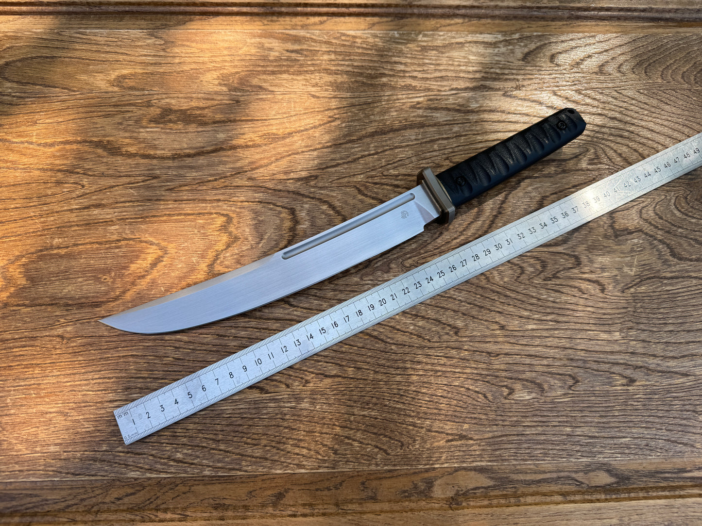 Wakizashi Hoja de North Mountain con acabado satinado, pulida a mano