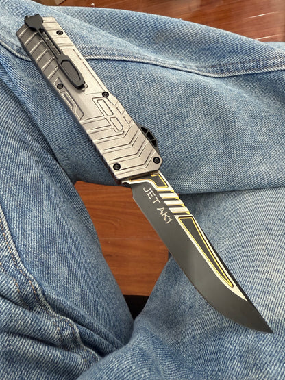 Free personalized laser engraving (name & date)