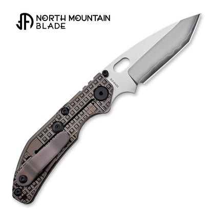 BBNM 2522-BZ-G Tanto Grid Titanium Handle Champagne