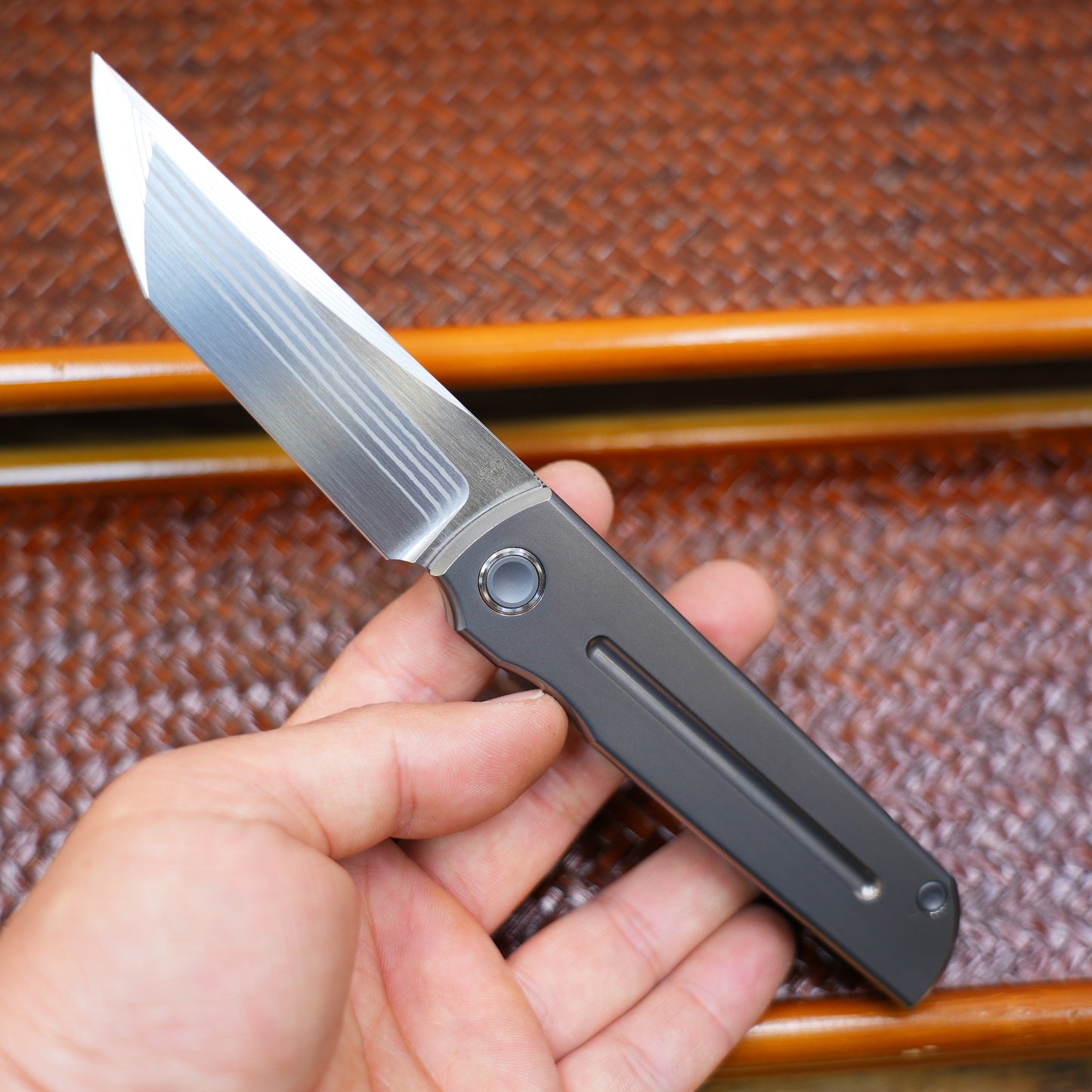 2505-C-TI-ZDP-189DM Ti Hand+Clip Custom-made salmon Damascus ZDP-189 Japanese-made steel
