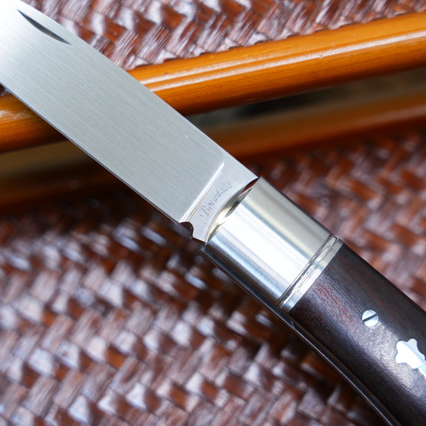 Swift Desert Ironwood & M390