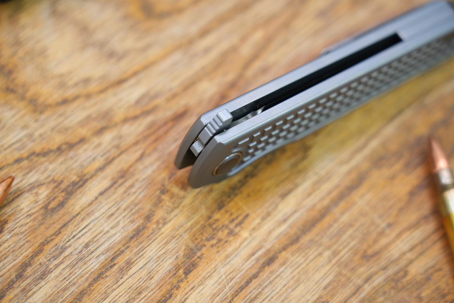 【Chop Kick Stop】Grid Titanium handle M390 Blade