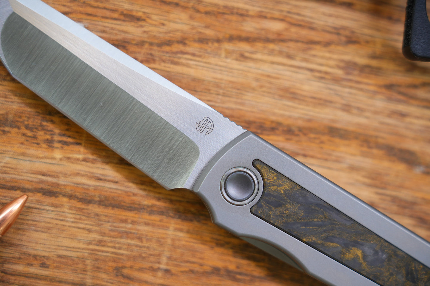 【Chop Kick Stop】Dark Matter Carbon Fiber Inlay Titanium handle M390 Blade