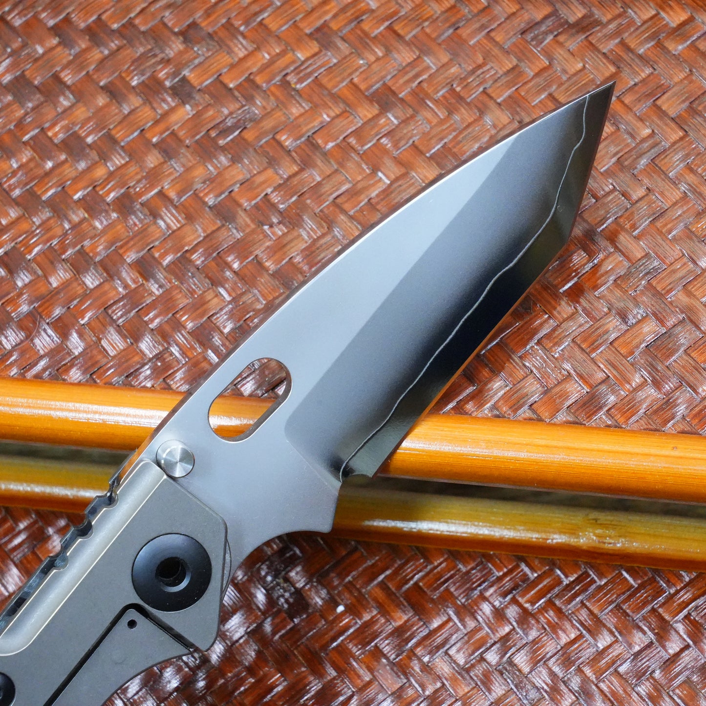 The initial prototype before production titanium handle + CF .Only 1