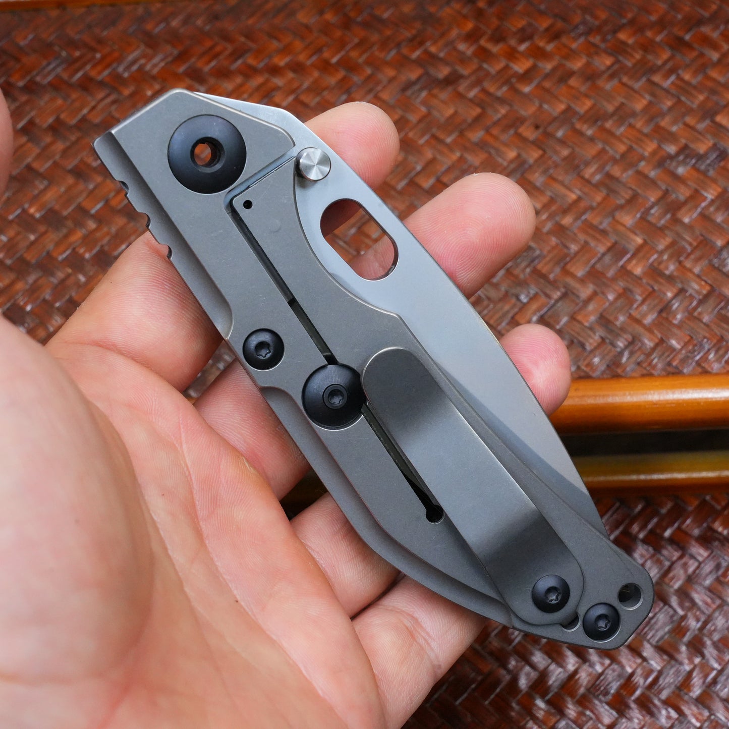 The initial prototype before production titanium handle + CF .Only 1