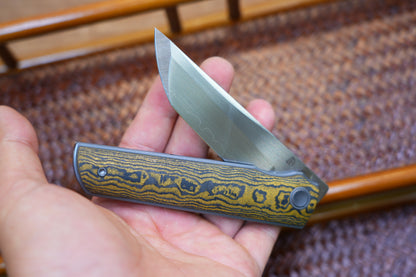 2412-GDCF Tanto Hand-brushed finish