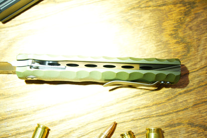 2411-GR Kick Stop Chop Plus green Hidden flipper Japanese style tactical tanto folding knife