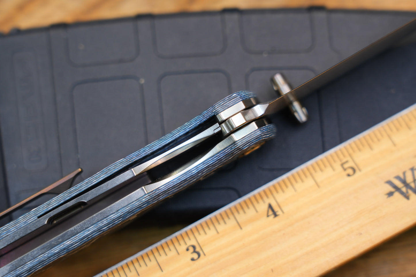 Jellyfish 4th Generation Super Smooth M390 Blade Hand Polished Titanium Frame Ceramic Carbon Fiber Handle