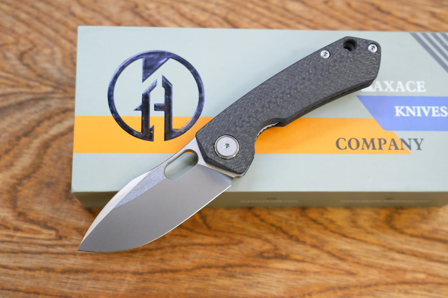 MAXACE Meerkat carbon