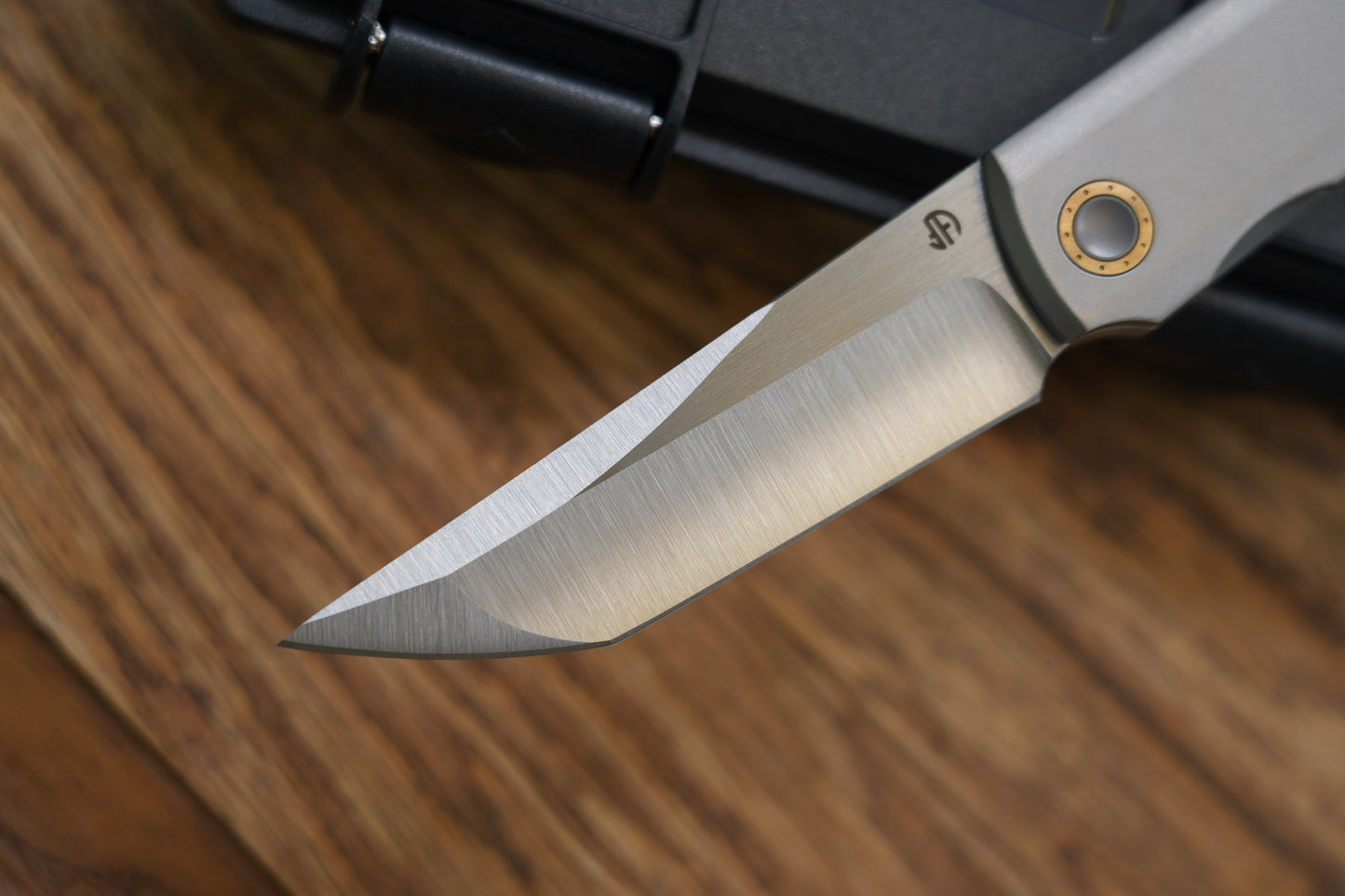 Nouvelle version phare du couteau pliant tactique japonais Ti Chop M390 de style TANTO