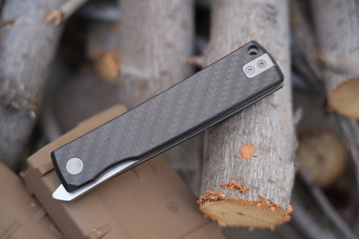 The KAIKEN 3K Carbon Fiber +Black G10