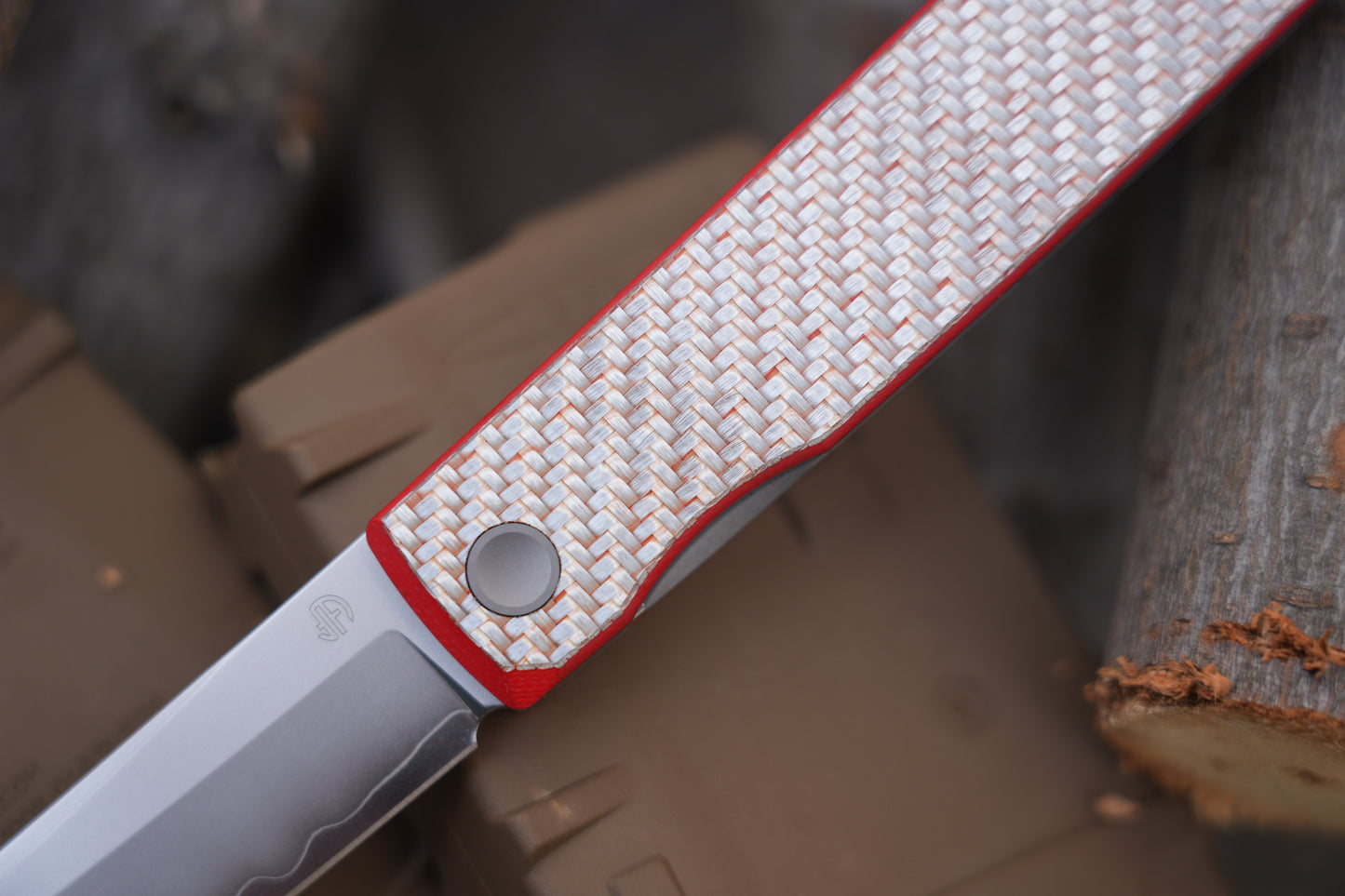 The KAIKEN Silver Carbon Fiber +Red G10