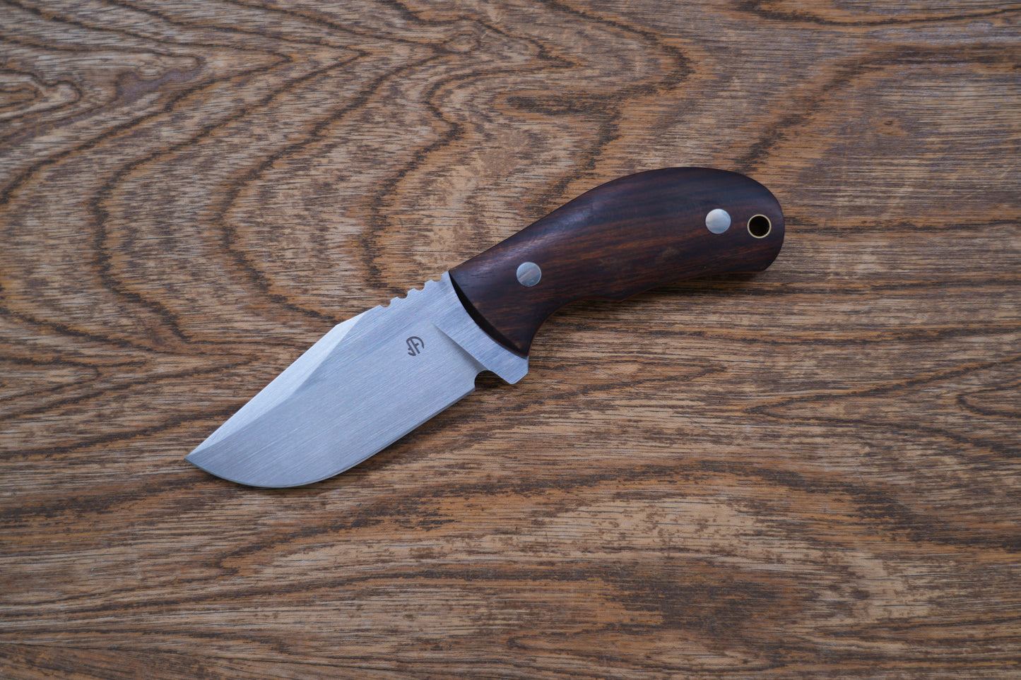 Couteau de chasse North Mountain Raccoon Skinner Desert Ironwood SLD-Magic 