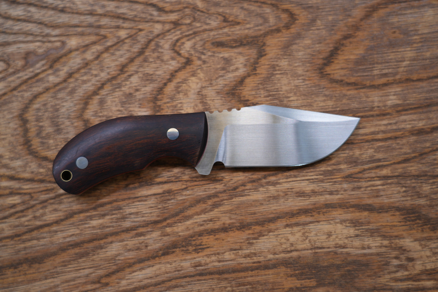 Cuchillo de caza North Mountain Raccoon Skinner Desert Ironwood SLD-Magic 