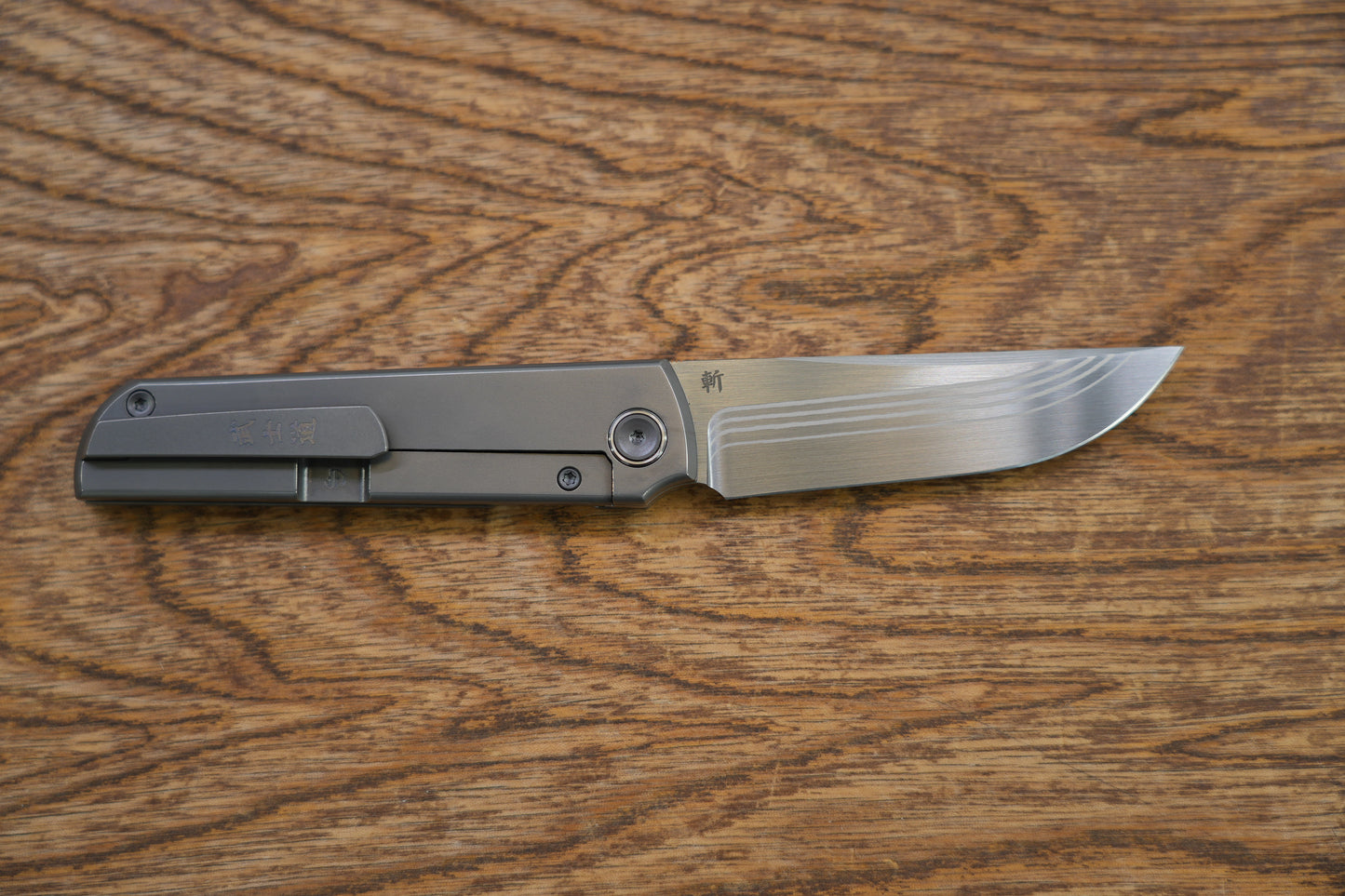 Special Custom Edition Salmon layered Damascus ZDP-189 core, titanium handle, titanium pocket clip, Japanese Kwaiken