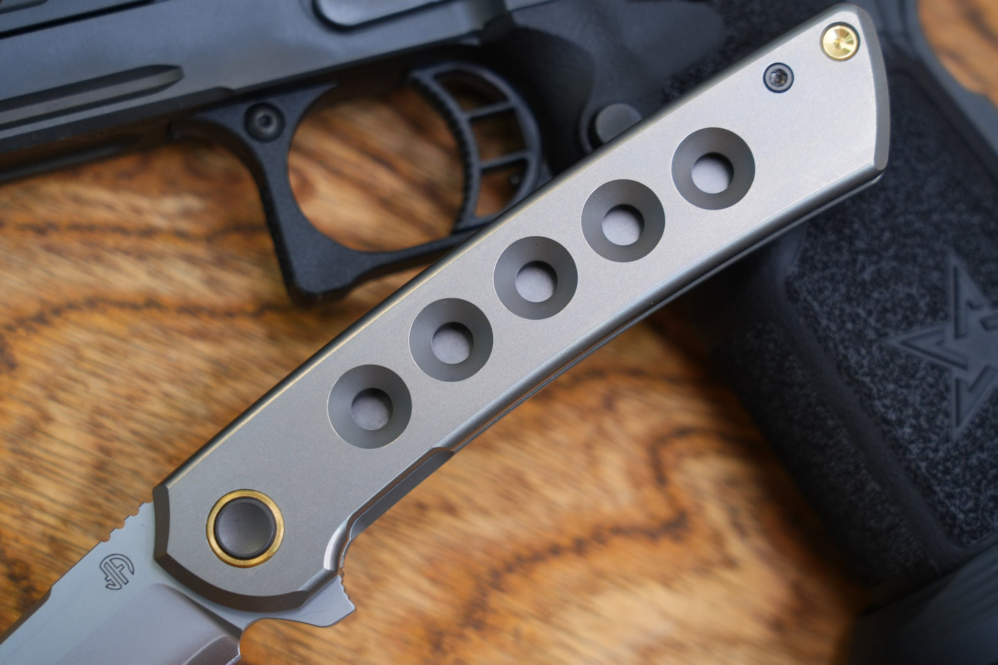 【Echo】2506-Hole Sheepsfoot Blade Ti Hole Handle&Clip Smooth Flippers