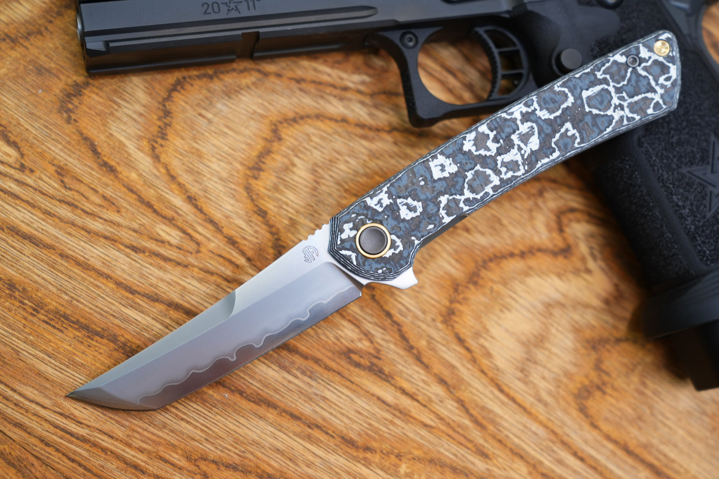 【Zero】2507-WHCF Tanto Blade White Ceramic Carbon Fiber Ti Handle&Clip Smooth Flippers