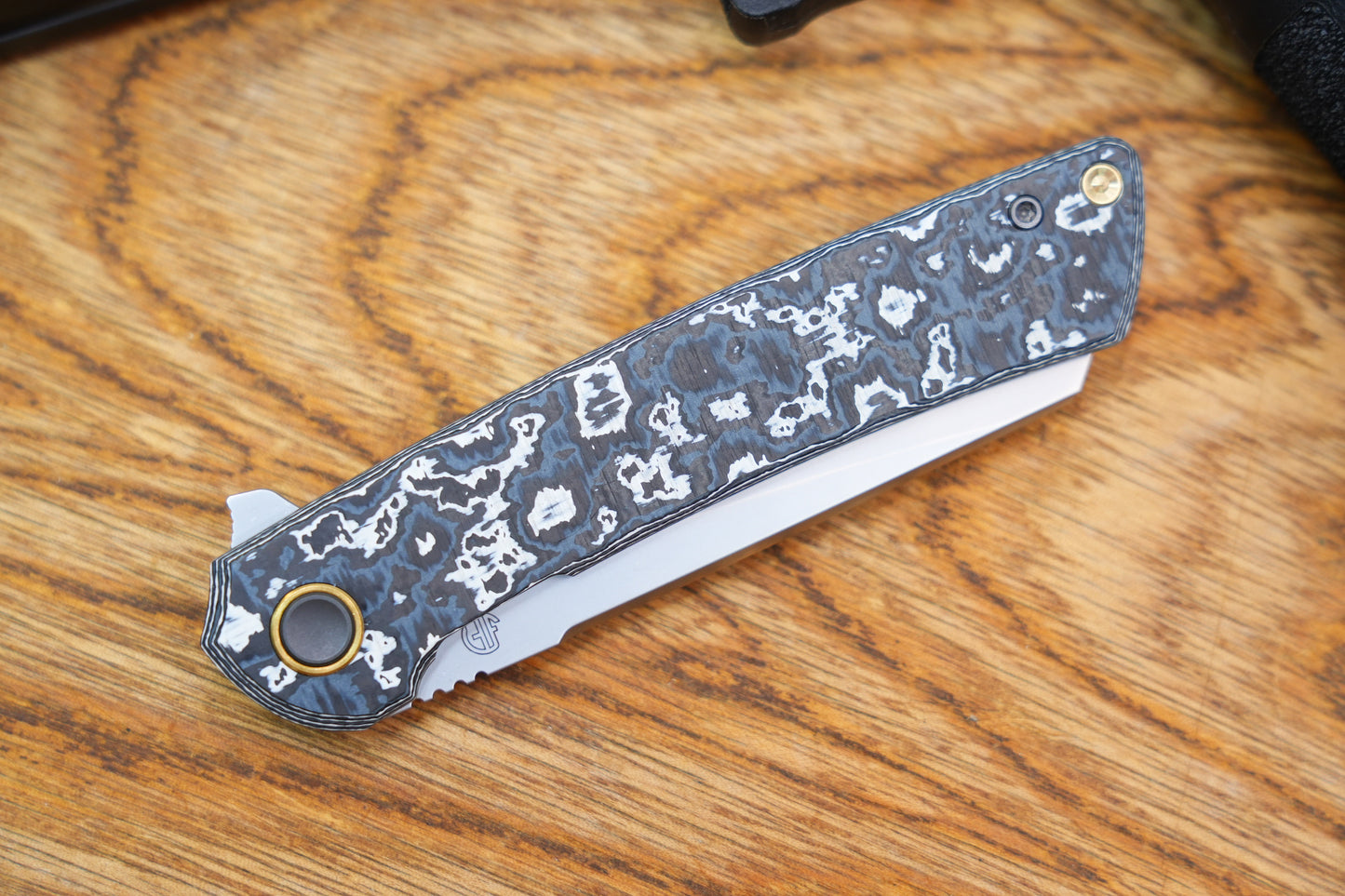 【Echo】2506-WHCF Sheepsfoot Blade White Ceramic Carbon Fiber Ti Handle&Clip Smooth Flippers