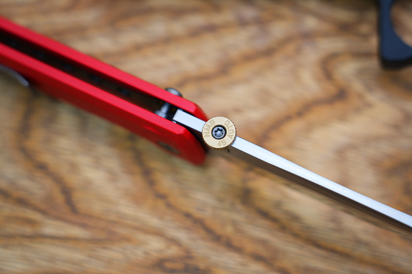 Chop2 2406-Red New .45-style thumb disc