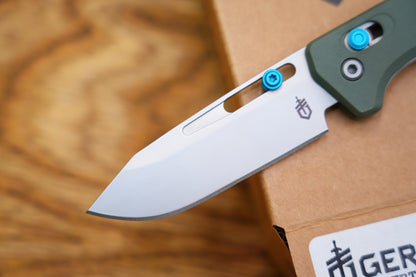 Gerber Assert Pivot Lock Folding Knife 2.98" S30V Bead Blast Clip Point Blade Blade, Textured Green Handles with Blue Accents, AXIS/Crossbar Lock - 30-001920