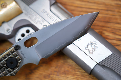 BBNM 2522-BZ-G Tanto Grid Titanium Handle Champagne