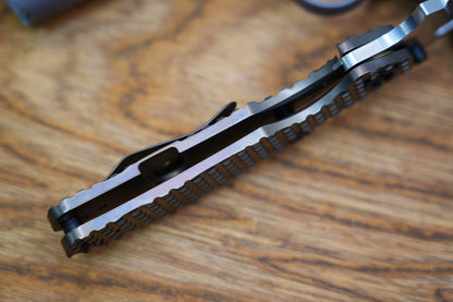 BBNM 2522-BZ-G Tanto Grid Titanium Handle Champagne
