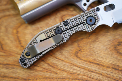 BBNM 2521-BZ-G Bowie Grid Titanium Handle Champagne